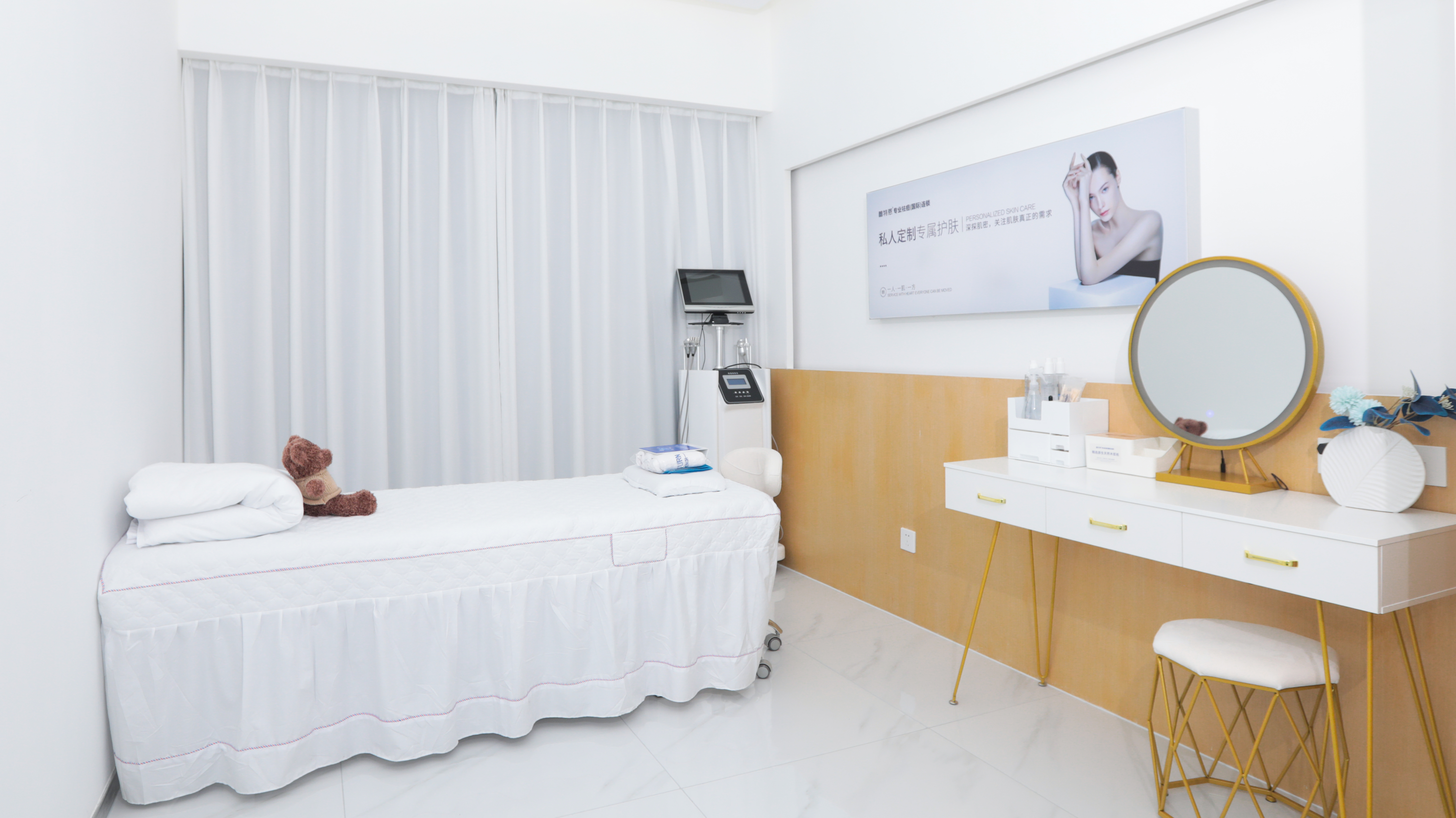 蕾特恩全新沉浸式祛痘体验，为顾客提供个性化服务